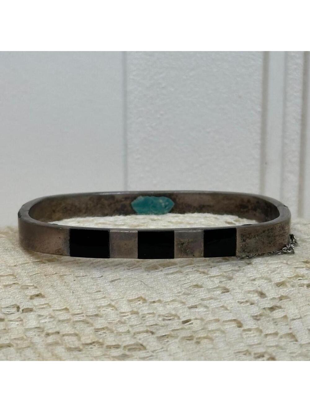 Vintage 925 silver bangle with black onyx rectangular inlays.